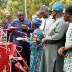 Bénin : Le Gouvernement renforce la production de riz et de maïs avec de nouveaux équipements agricoles